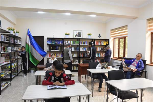 Özbekistanlı Navruzova'nın kurduğu köy kütüphanesi, Taşkent'te 109 kütüphanenin açılmasına vesile oldu