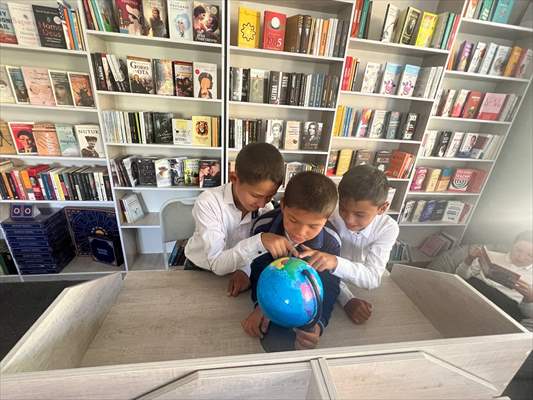 Özbekistanlı Navruzova'nın kurduğu köy kütüphanesi, Taşkent'te 109 kütüphanenin açılmasına vesile oldu