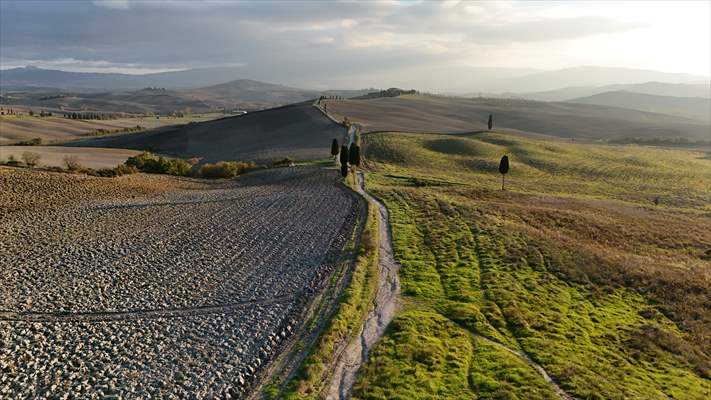 İtalya'da adını 'Gladyatör' filminden alan 'Gladyatör Yolu' dron ile görüntülendi