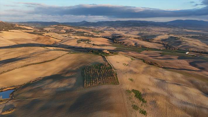 İtalya'da adını 'Gladyatör' filminden alan 'Gladyatör Yolu' dron ile görüntülendi