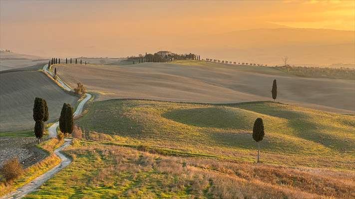 İtalya'da adını 'Gladyatör' filminden alan 'Gladyatör Yolu' dron ile görüntülendi