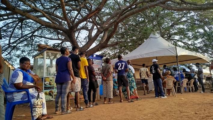 Gana'da halk sandık başında