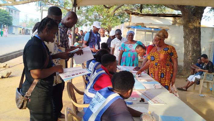 Gana'da halk sandık başında