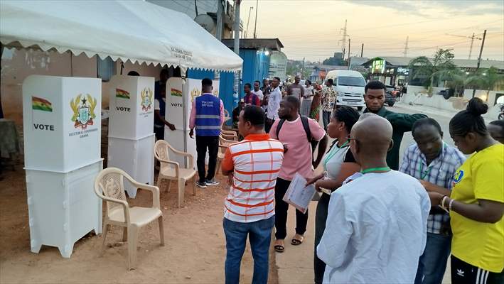 Gana'da halk sandık başında
