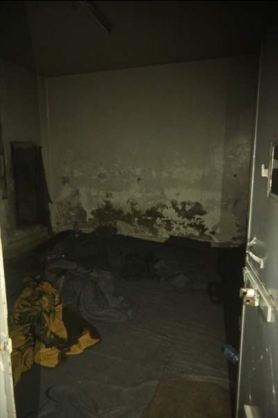 AA, Suriye'de onlarca yıl halkın korkulu rüyası olan Hava İstihbarat Şubesini görüntüledi