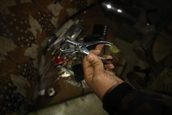 AA, Suriye'de onlarca yıl halkın korkulu rüyası olan Hava İstihbarat Şubesini görüntüledi