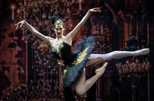 “Swan Lake” by the Imperial Russian Ballet Company in Ankara