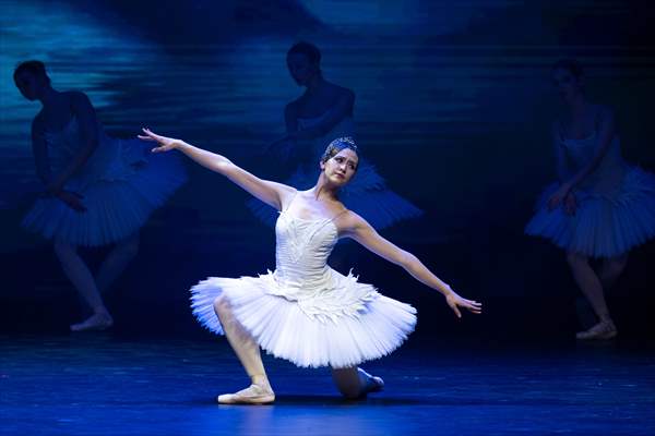 “Swan Lake” by the Imperial Russian Ballet Company in Ankara