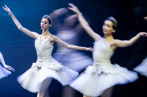 “Swan Lake” by the Imperial Russian Ballet Company in Ankara