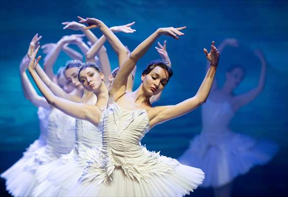 “Swan Lake” by the Imperial Russian Ballet Company in Ankara