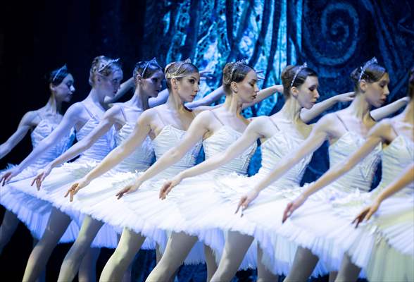 “Swan Lake” by the Imperial Russian Ballet Company in Ankara