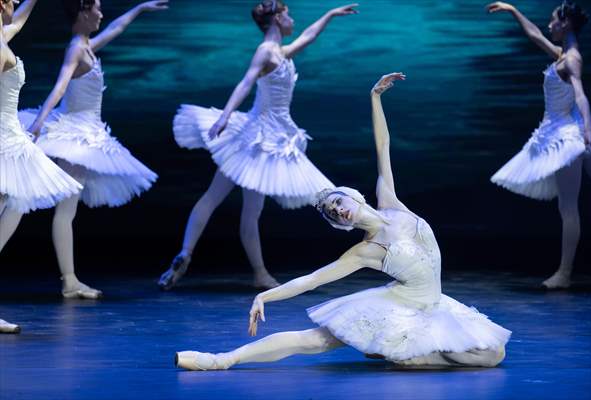“Swan Lake” by the Imperial Russian Ballet Company in Ankara