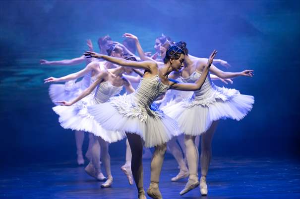 “Swan Lake” by the Imperial Russian Ballet Company in Ankara