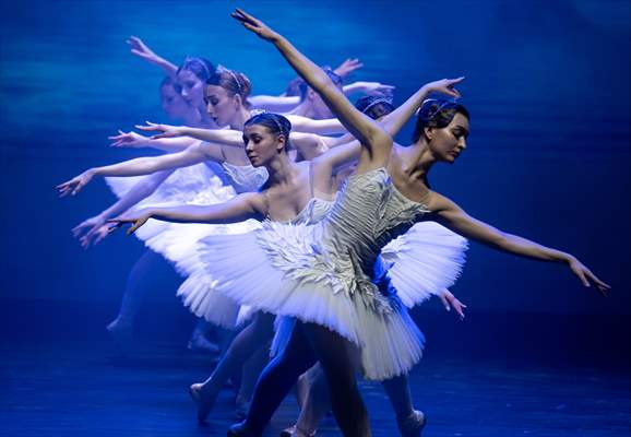 “Swan Lake” by the Imperial Russian Ballet Company in Ankara
