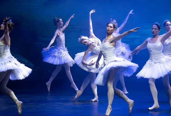 “Swan Lake” by the Imperial Russian Ballet Company in Ankara