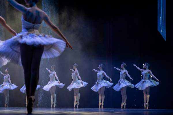 “Swan Lake” by the Imperial Russian Ballet Company in Ankara