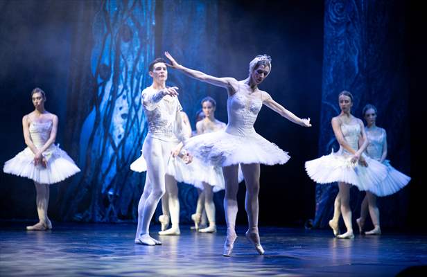 “Swan Lake” by the Imperial Russian Ballet Company in Ankara