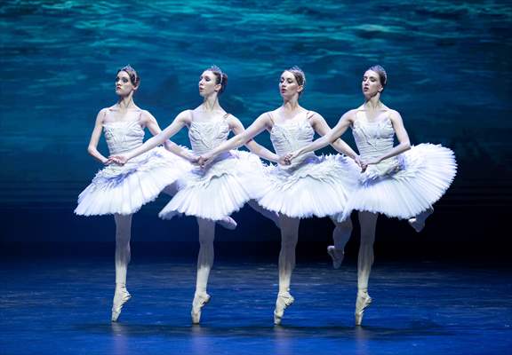 “Swan Lake” by the Imperial Russian Ballet Company in Ankara