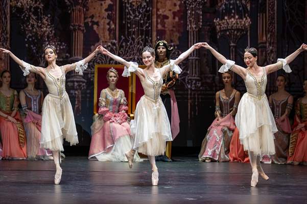“Swan Lake” by the Imperial Russian Ballet Company in Ankara