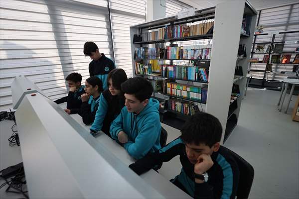 TMV Gürcistan Uluslararası Maarif Okullarının öğrencileri, AA'nın 'Yılın Kareleri' oylamasına katıldı