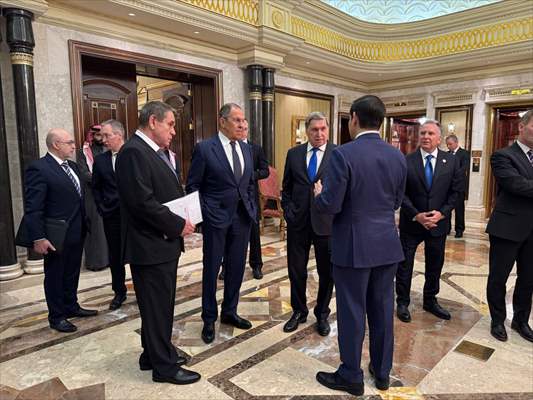 ABD ve Rus heyetleri ikili ilişkiler ve Ukrayna konularını görüşmek üzere Riyad'da toplandı