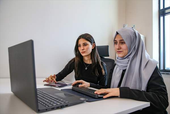 'Yapay zeka' için nitelikli insan kaynağı ihtiyacı Van YYÜ'de açılacak programlarla karşılanacak