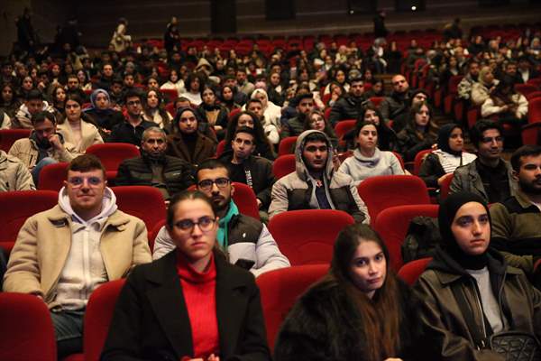 İŞKUR desteğiyle Dicle Üniversitesinde 1201 öğrenciye istihdam fırsatı