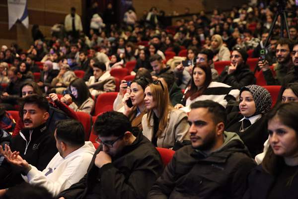 İŞKUR desteğiyle Dicle Üniversitesinde 1201 öğrenciye istihdam fırsatı