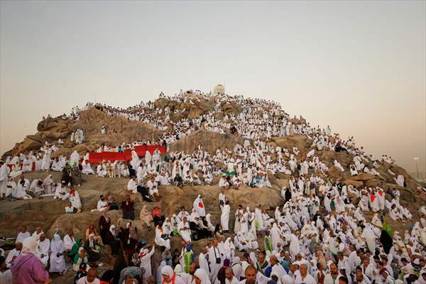 Prospective Muslim pilgrims at Arafat in Mecca