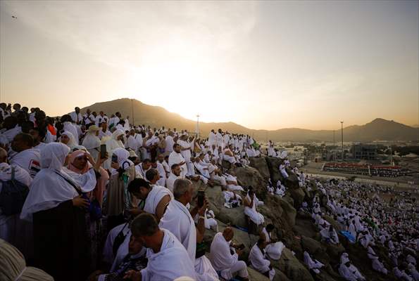 Prospective Muslim pilgrims at Arafat in Mecca