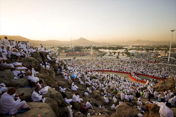 Prospective Muslim pilgrims at Arafat in Mecca