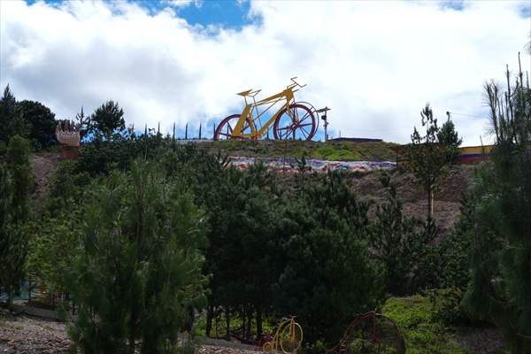 Colombia: World’s Largest Bicycle