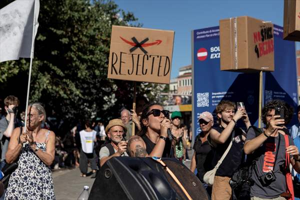 Venice activists call for ‘No Bezos, No War’ march to protest billionaire’s wedding