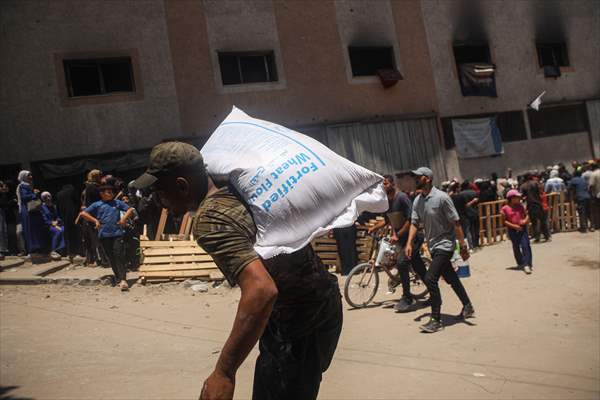 Flour aid distributed to Palestinians in Gaza under Israeli attacks