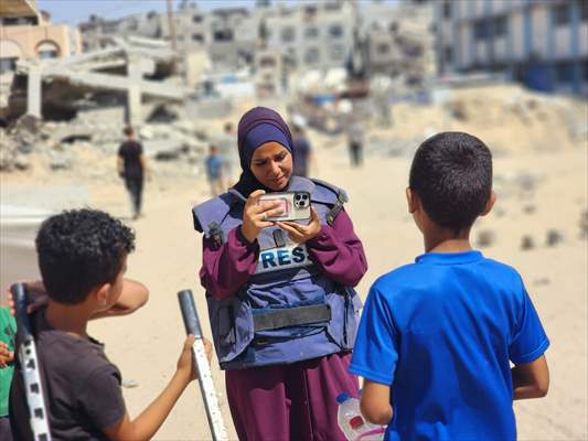 Gazze’de açlıkla mücadele eden AA serbest habercileri insani krizi aktarmayı sürdürüyor