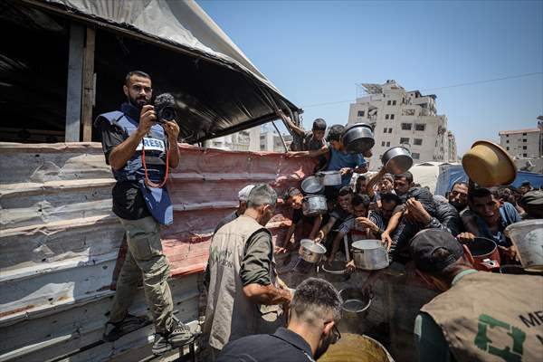 Journalists document daily struggles amid Gaza humanitarian crisis due to Israeli attacks