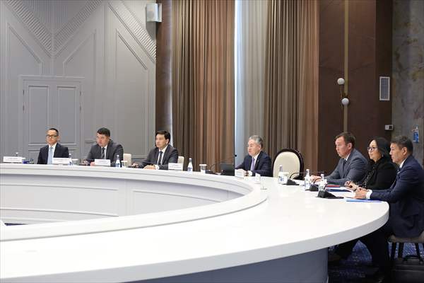 Jeenbek Kulubayev - Murat Nurtileu meeting in Kyrgyzstan