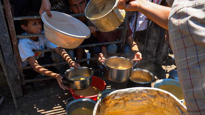 Food distributed to Palestinians struggling with hunger in Gaza