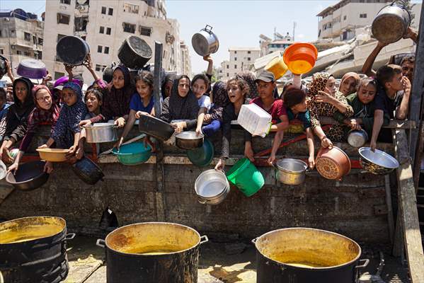 Food distributed to Palestinians struggling with hunger in Gaza