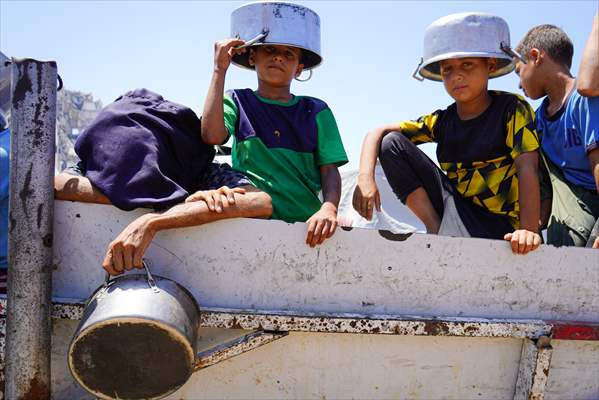 Food distributed to Palestinians struggling with hunger in Gaza