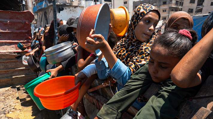 Food distributed to Palestinians struggling with hunger in Gaza