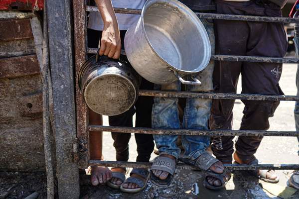Food distributed to Palestinians struggling with hunger in Gaza