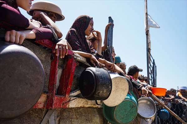 Food distributed to Palestinians struggling with hunger in Gaza