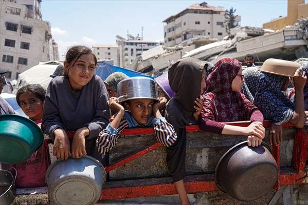 Food distributed to Palestinians struggling with hunger in Gaza