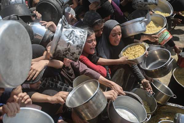 Food distributed to Palestinians struggling with hunger in Gaza