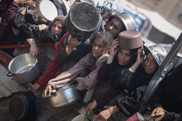 Food distributed to Palestinians struggling with hunger in Gaza