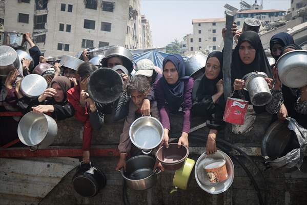 Food distributed to Palestinians struggling with hunger in Gaza