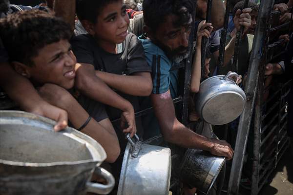 Food distributed to Palestinians struggling with hunger in Gaza