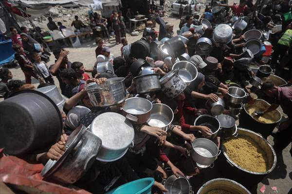 Food distributed to Palestinians struggling with hunger in Gaza