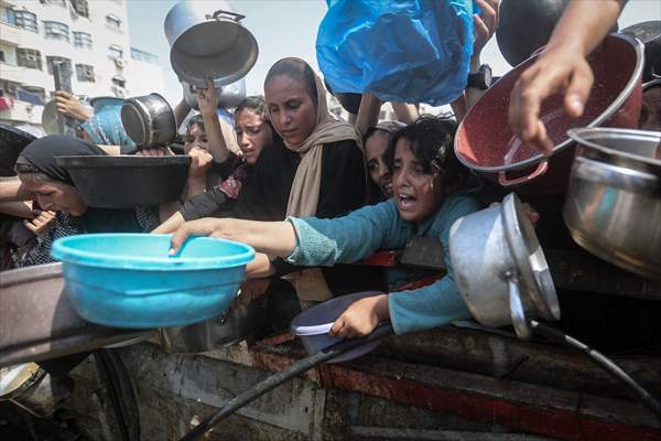 Food distributed to Palestinians struggling with hunger in Gaza